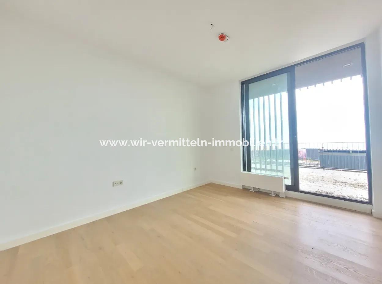 Empty İncek Loft For Sale Terrace 4+1 Mogan View 146 M² 1St Floor Apartment