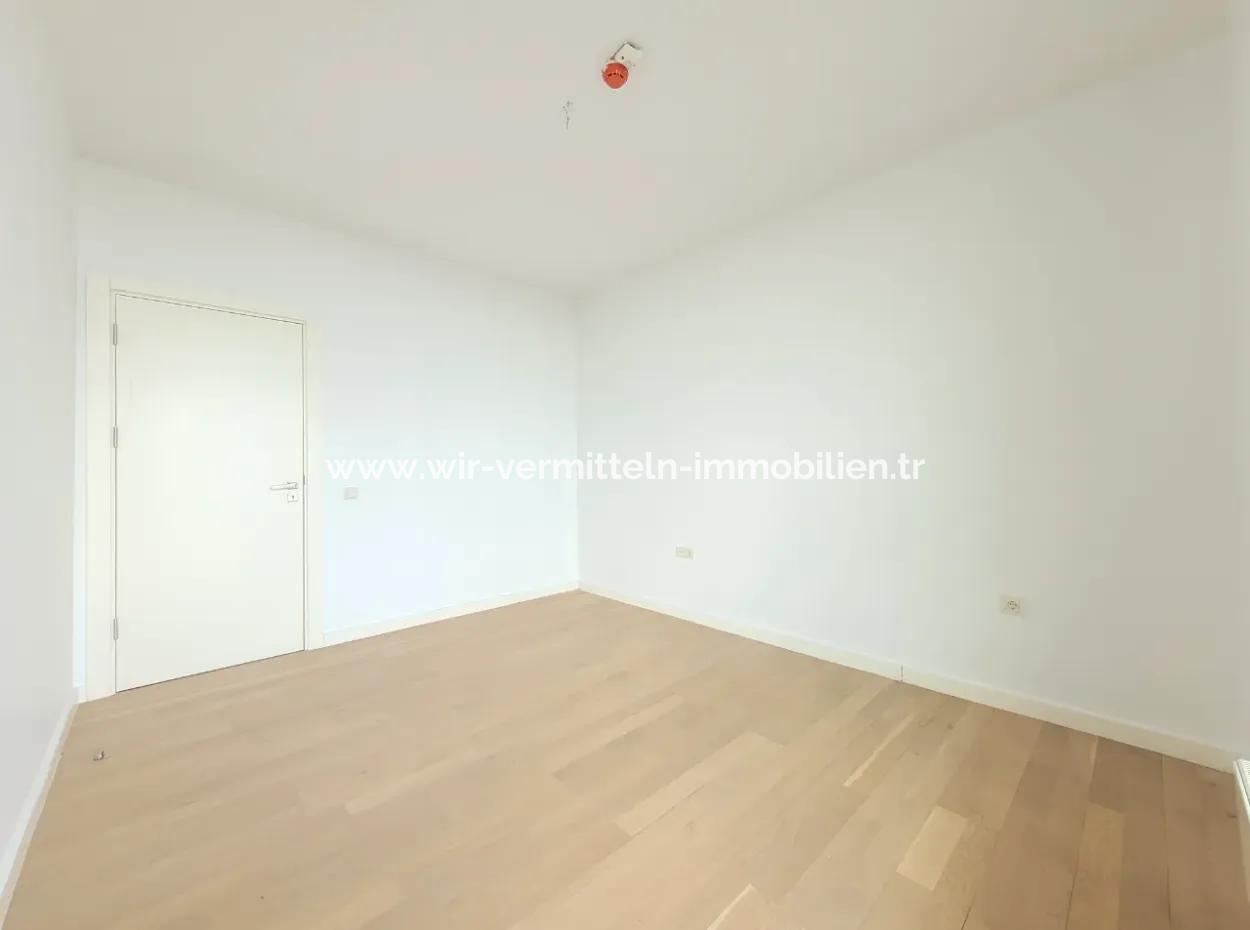 Empty İncek Loft For Sale Terrace 4+1 Mogan View 146 M² 1St Floor Apartment
