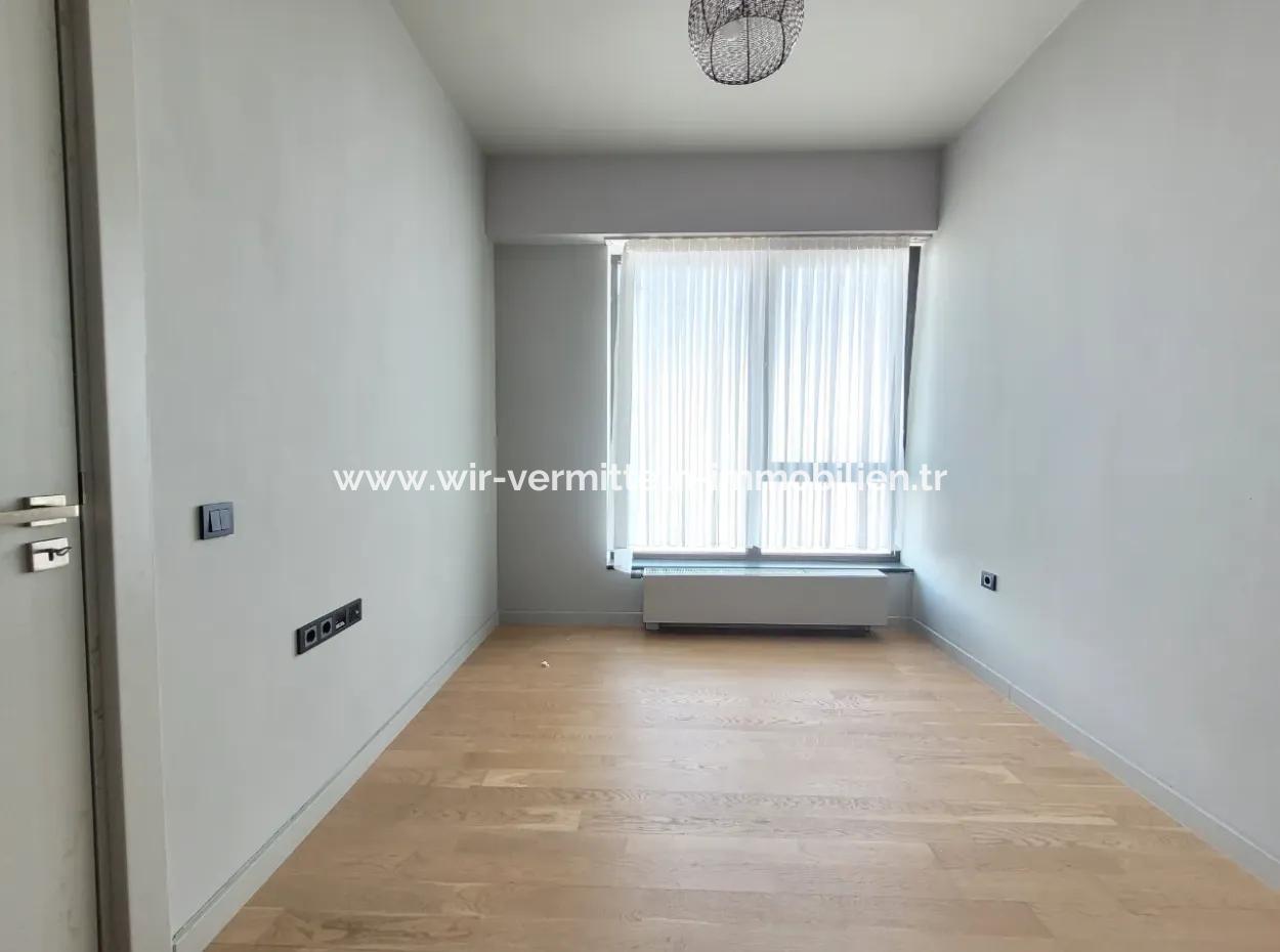 İncek Loft For Sale 1+1 City View 8Th Floor Apartment