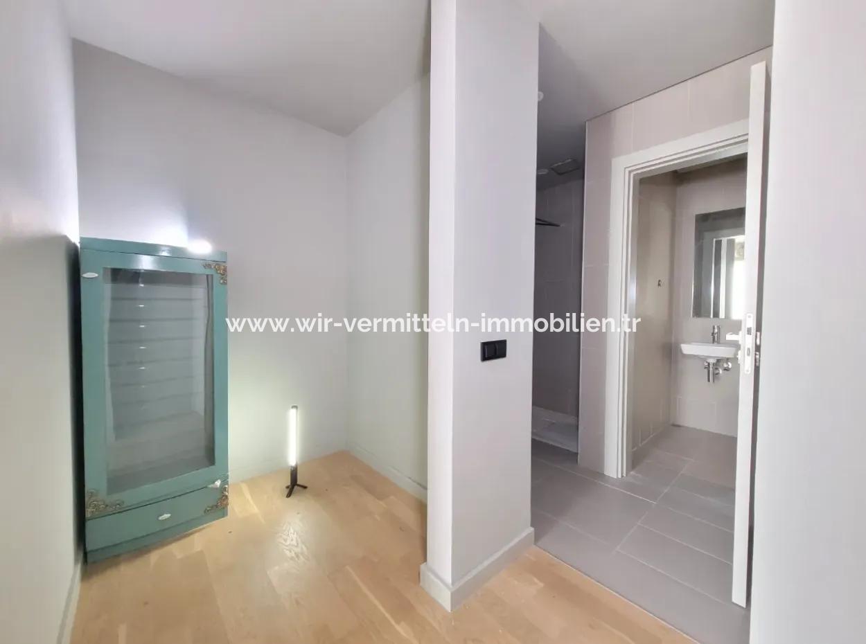 İncek Loft For Sale 1+1 City View 8Th Floor Apartment