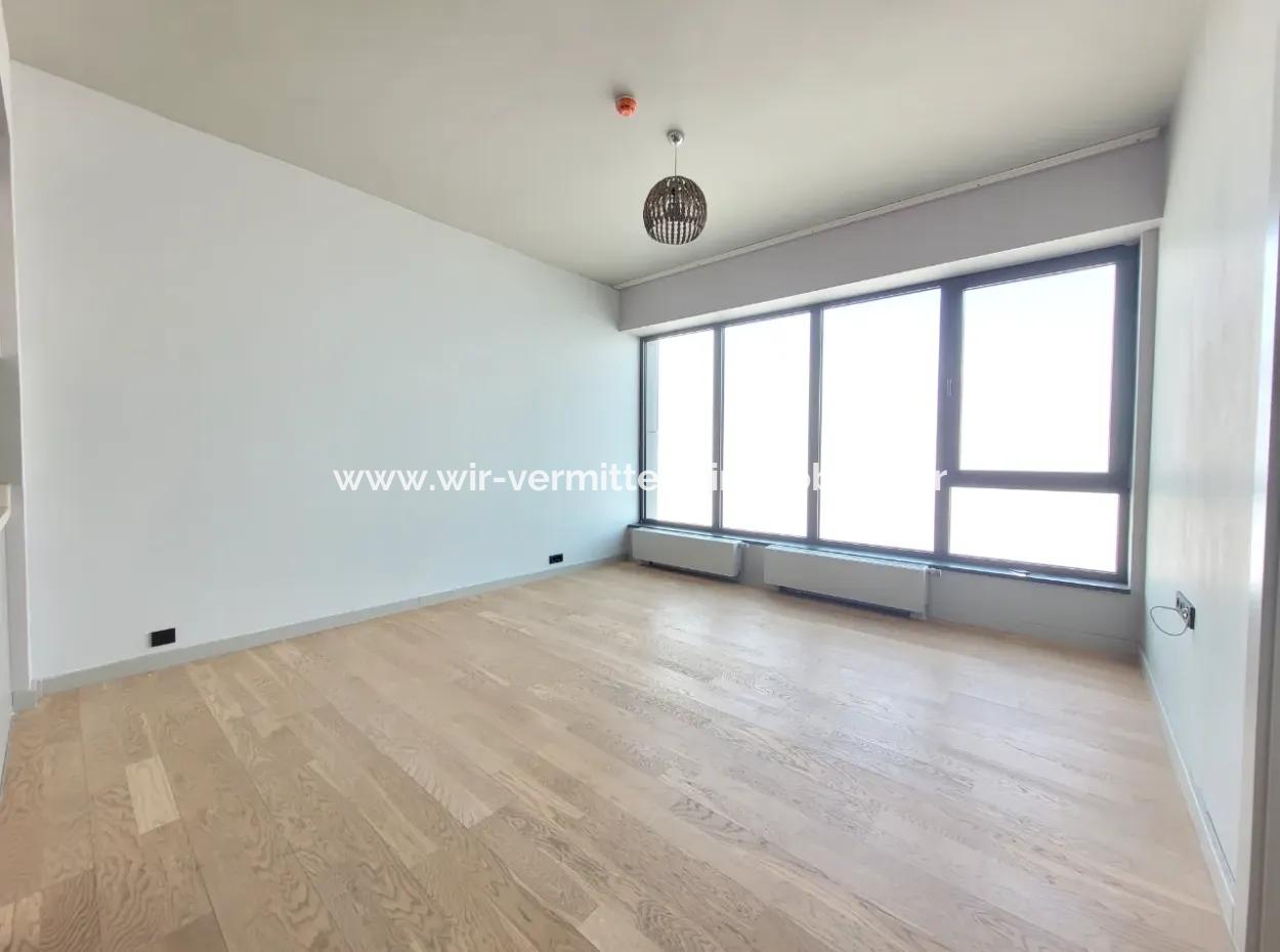 İncek Loft For Sale 1+1 City View 20Th Floor Flat
