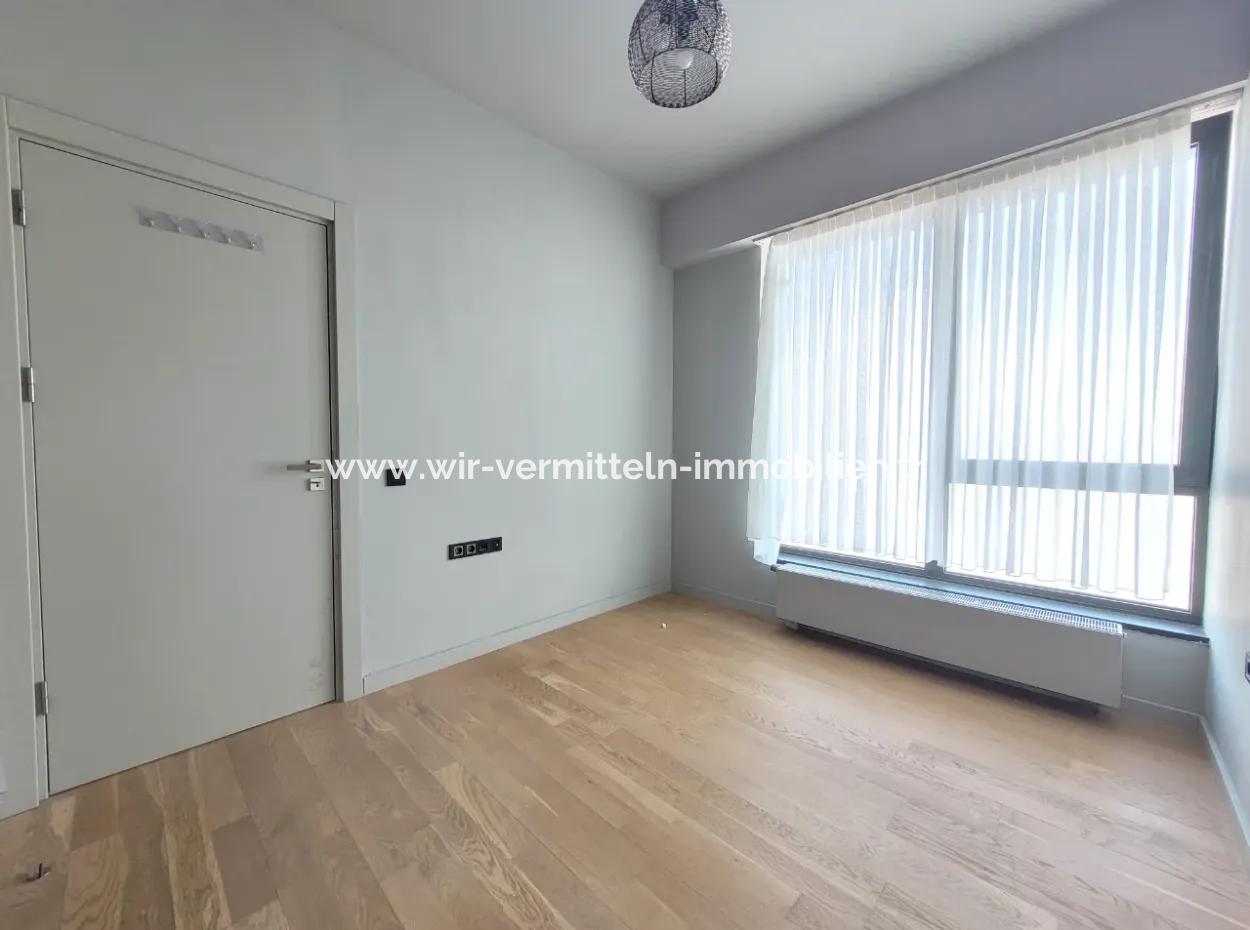 İncek Loft For Sale 1+1 City View 20Th Floor Flat
