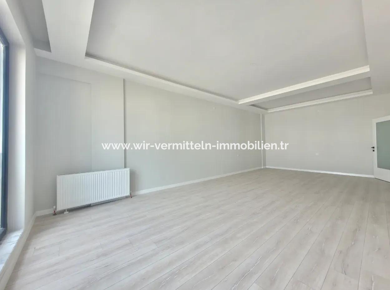Suitable For Citizenship Luxury 200 M² Apartment For Sale On An Intermediate Floor With Park View In Bahçelievler Neighborhood, Gölbaşı, Ankara,