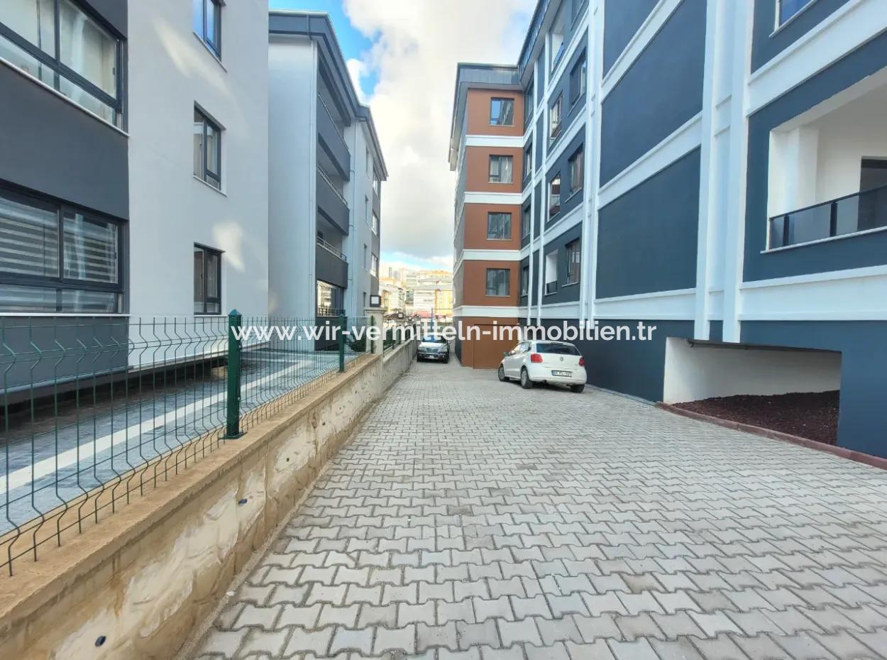 Suitable For Citizenship Luxury 200 M² Apartment For Sale On An Intermediate Floor With Park View In Bahçelievler Neighborhood, Gölbaşı, Ankara,