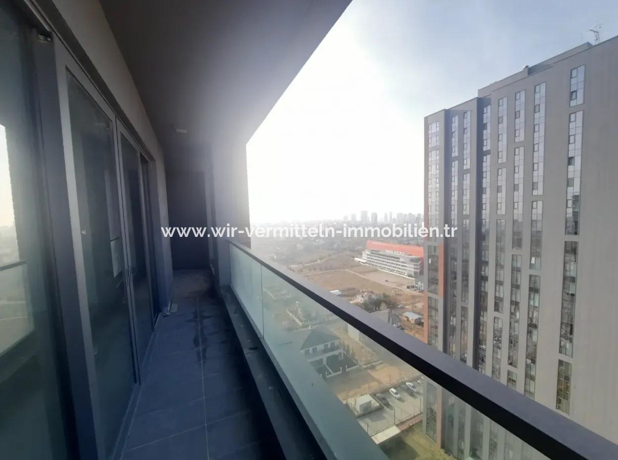 5+1 Tenantless Apartments For Sale In Beytepe İncek Bulvar Loft Complex