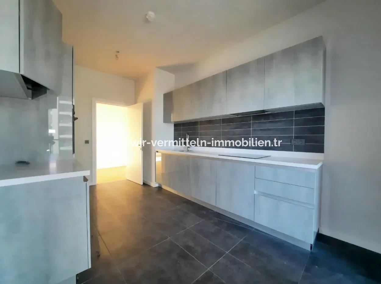 3+1 130 M² 17Rd Floor South Facing Apartment For Sale In Beytepe İncek Bulvar Loft Complex