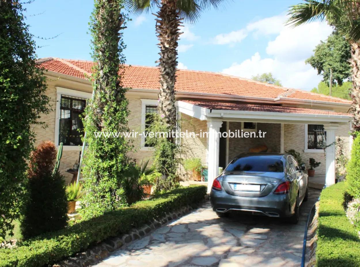 Luxury Villa With Pool In 1458 M² Land For Sale In Köyceğiz