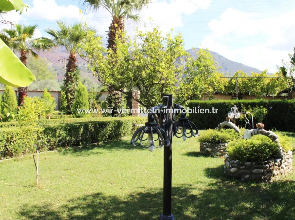 Luxury Villa With Pool In 1458 M² Land For Sale In Köyceğiz