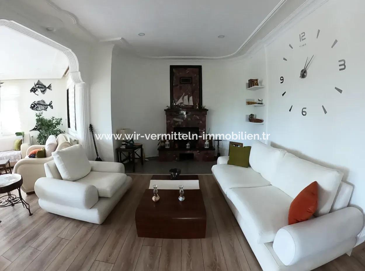 Luxury Villa With Pool In 1458 M² Land For Sale In Köyceğiz