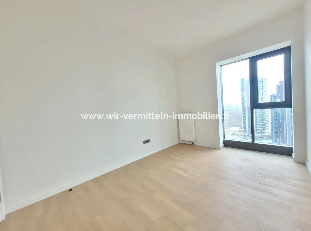 4+1 6Th Floor Tenantless Apartment For Sale In Beytepe İncek Bulvar Loft Complex