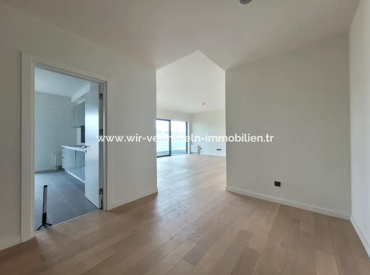 110 M2 2+1 6St Floor Tenantless Apartment For Sale In Beytepe İncek Bulvar Loft Complex