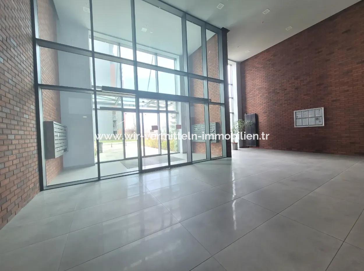 4+1 17 Th Floor Tenantless Apartment For Sale In Beytepe İncek Bulvar Loft Complex