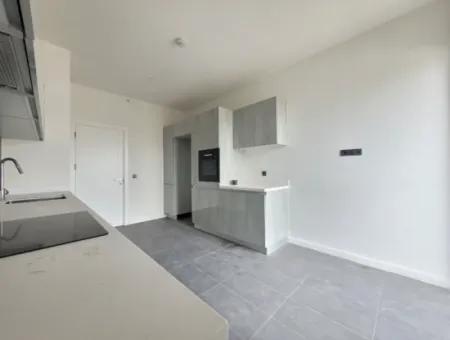 110 M2 2+1 3St Floor Tenantless Apartment For Sale In Beytepe İncek Bulvar Loft Complex