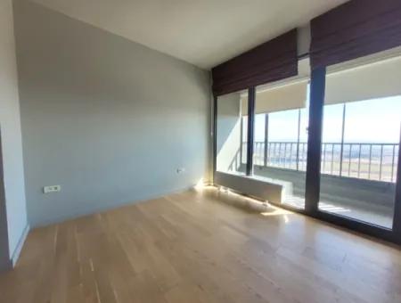 Empty İncek Loft 1+1  11Th Floor Apartment With Lake View For Rent