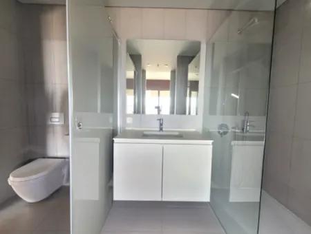 Empty İncek Loft 1+1  11Th Floor Apartment With Lake View For Rent