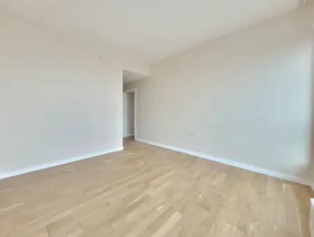 İncek Loft For Sale 2+1 85 M² 22Nd Floor Mogan Facade Apartment