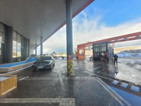 Vacant Luxury Furnished İncek Prestige  18Th Floor Apartment For Rent 1+1 62 M²