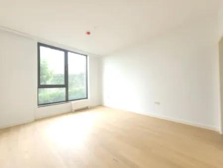Empty İncek Loft For Sale Terrace 4+1 Mogan View 146 M² 1St Floor Apartment