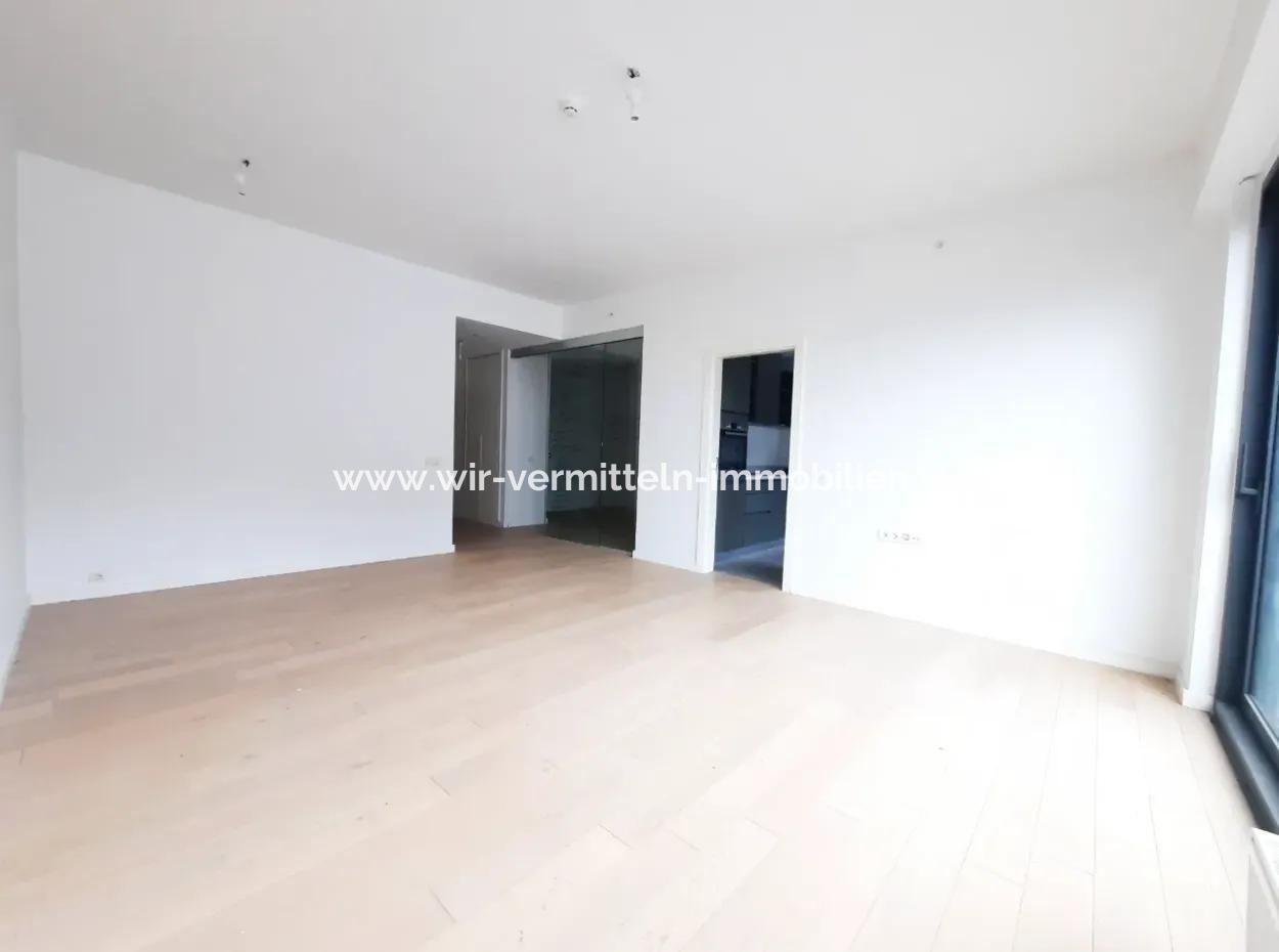 İncek Loft Satılık 3+1 Bahçe Dubleksi Şehir Manzaralı Daire