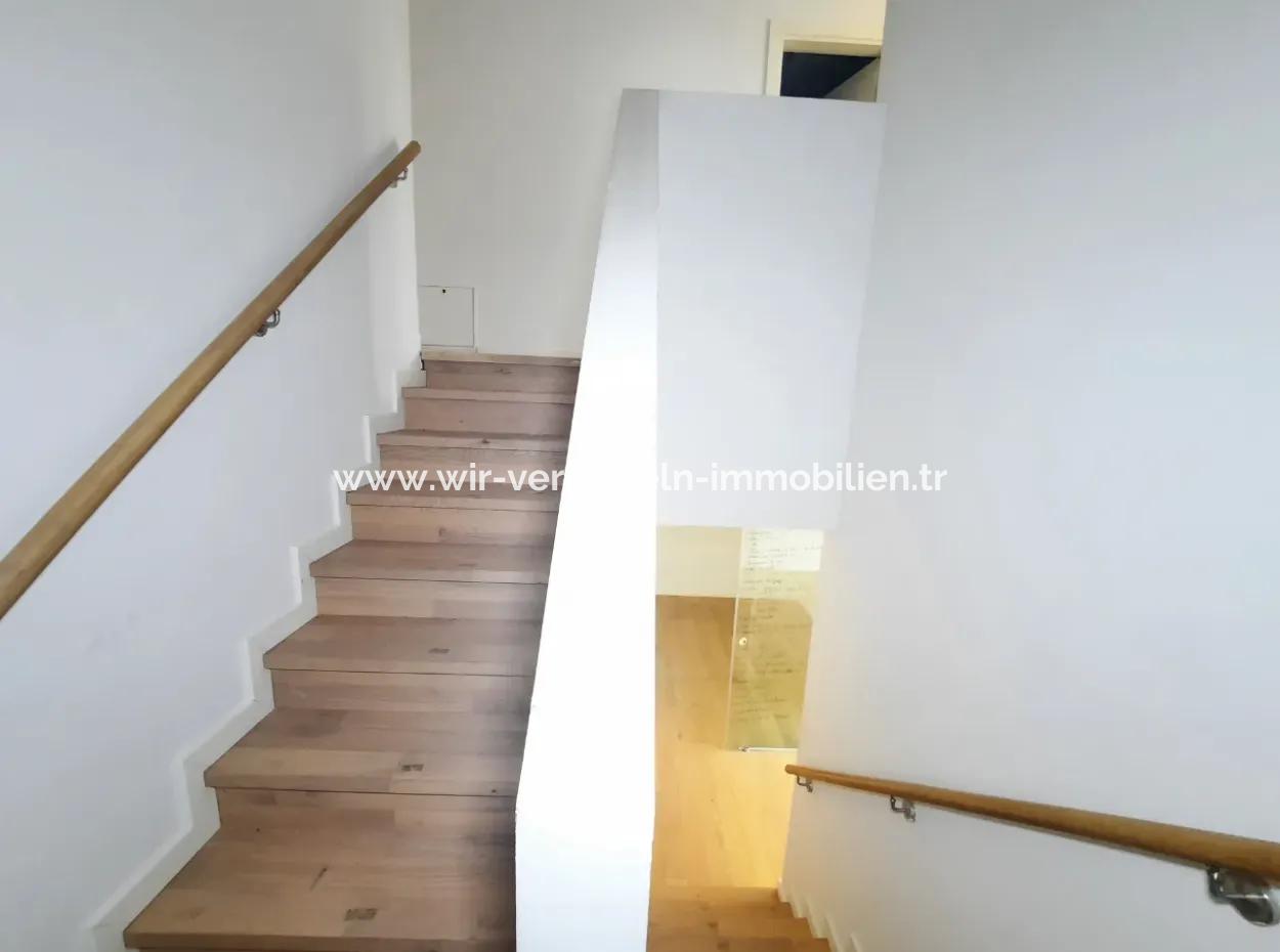 İncek Loft Satılık 3+1 Bahçe Dubleksi Şehir Manzaralı Daire