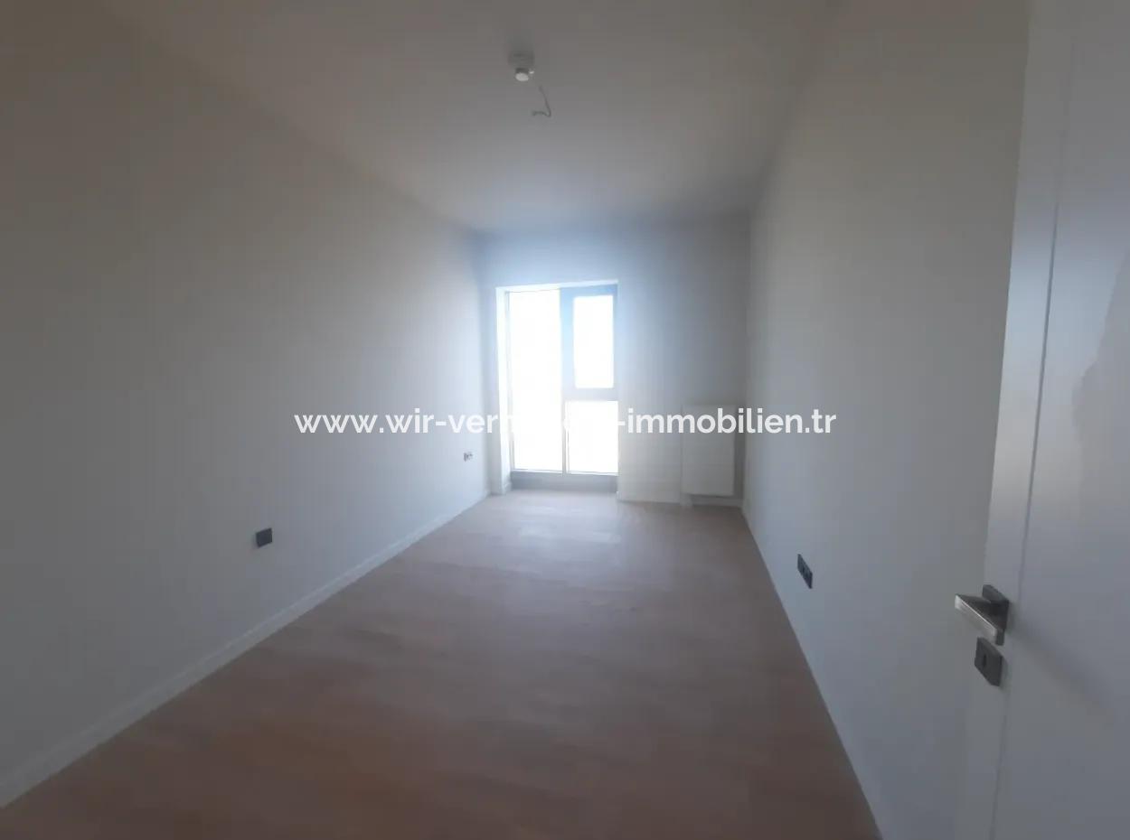 Beytepe İncek Bulvar Loft Satılık 5+1 15.Kat Kiracısız Daire