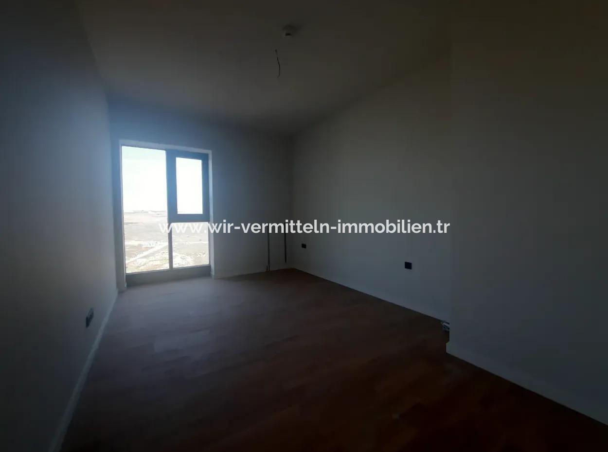 Beytepe İncek Bulvar Loft Satılık 5+1 15.Kat Kiracısız Daire