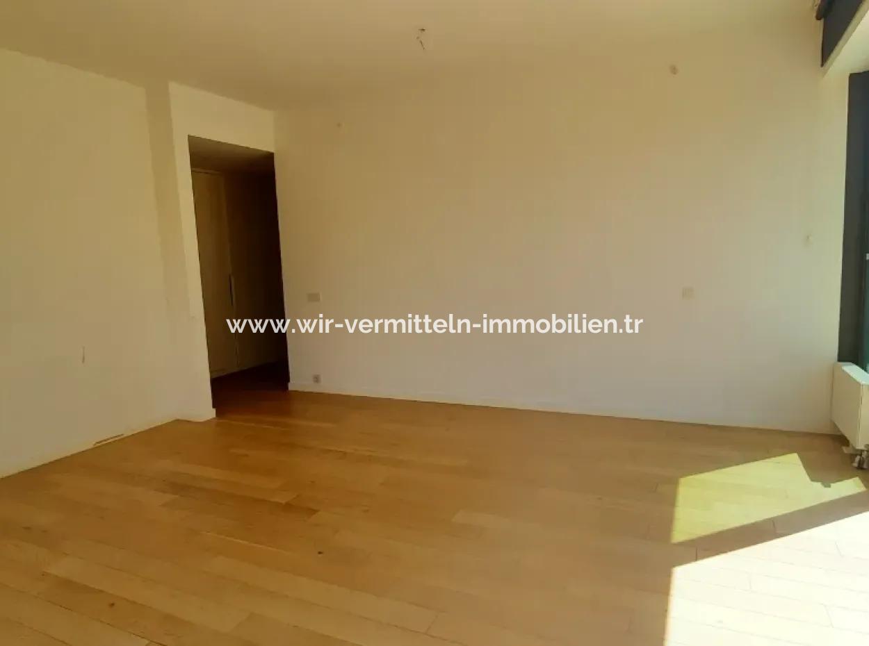 İncek Loft Satılık Teraslı  3+1 Şehir Manzaralı 3.Kat Daire