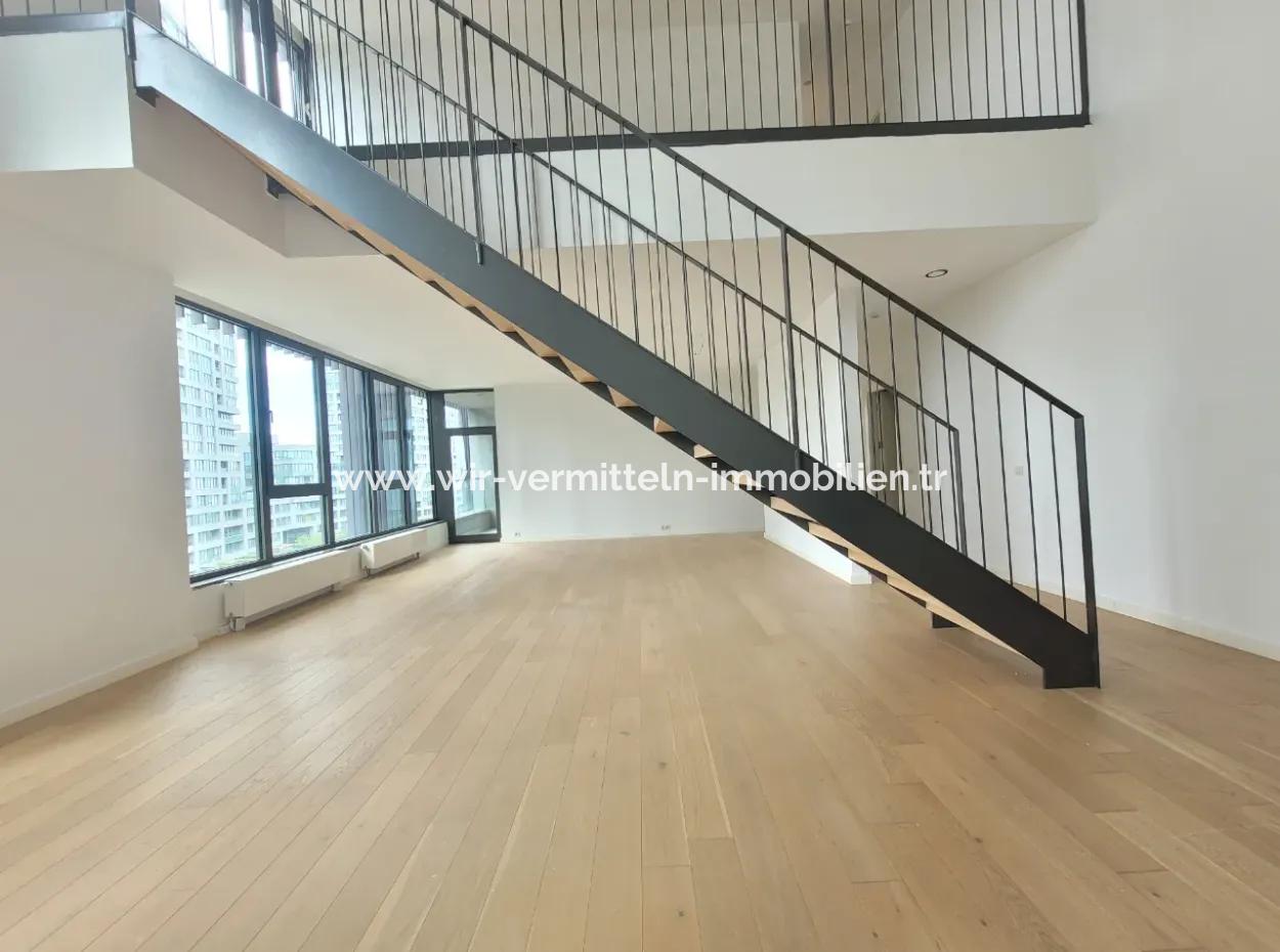 İncek Loft Satılık  5,5+1 Dubleks Peysaj Manzaralı 5.Kat Kiracısız Daire