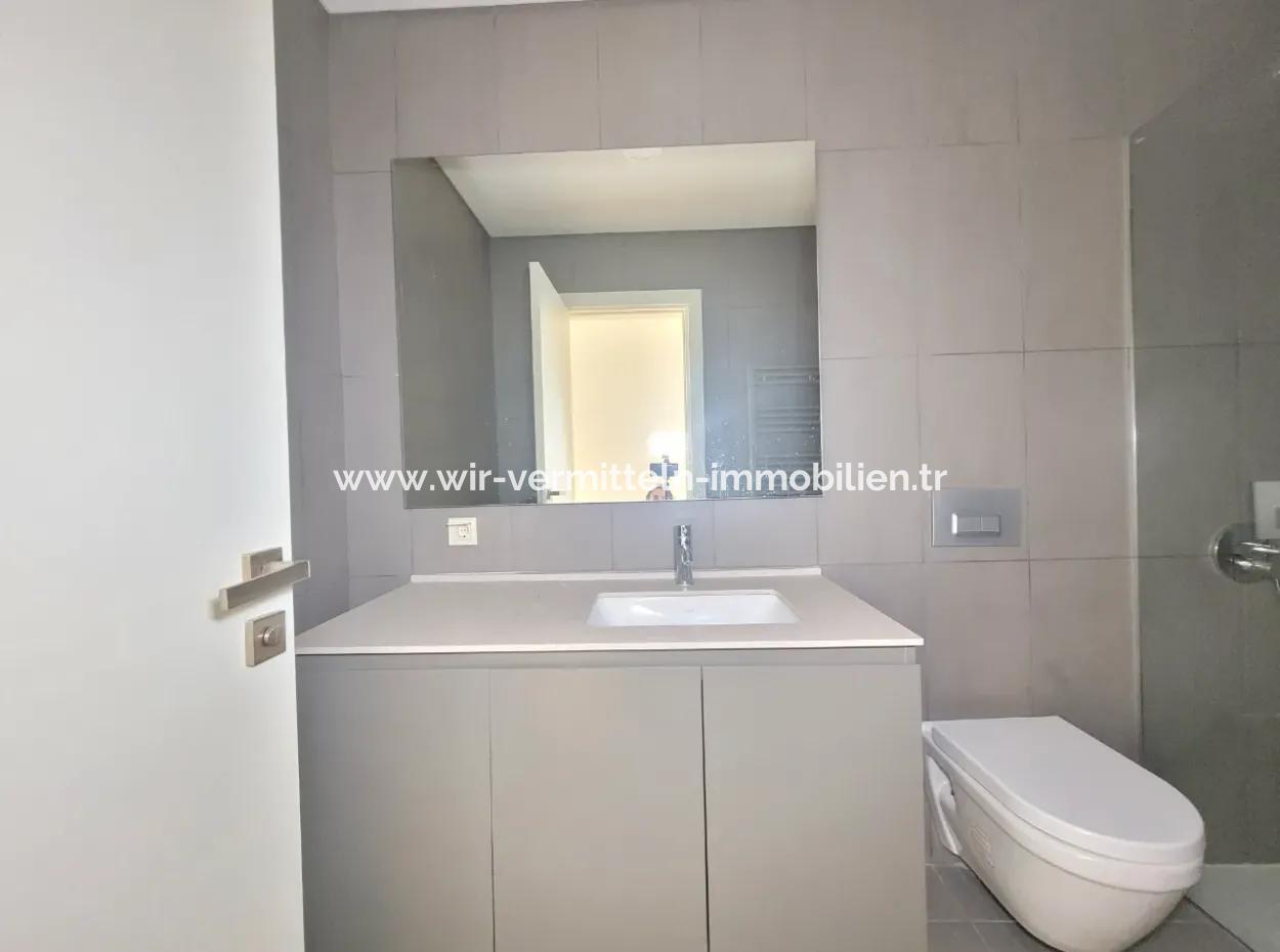 İncek Loft Satılık  5,5+1 Dubleks Peysaj Manzaralı 5.Kat Kiracısız Daire