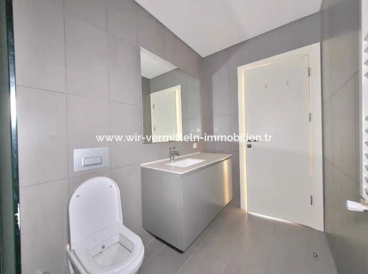 İncek Loft Satılık  5,5+1 Dubleks Peysaj Manzaralı 5.Kat Kiracısız Daire