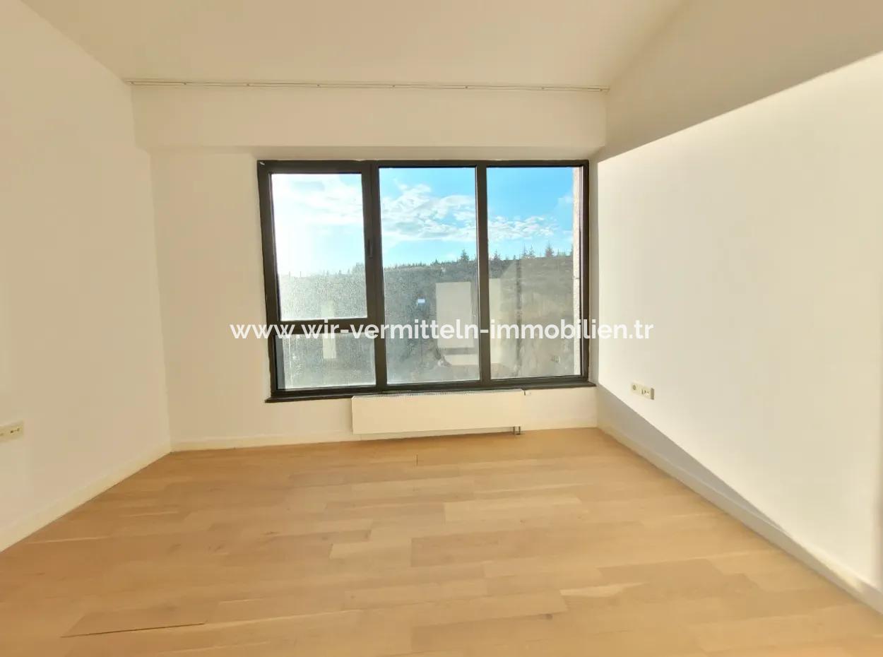 İncek Loft Satılık Teraslı  3+1 Şehir Manzaralı 4.Kat Daire