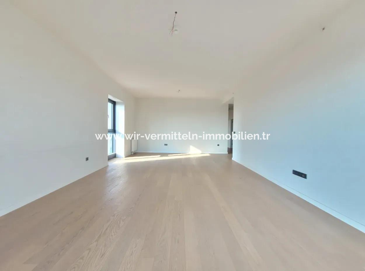 Beytepe İncek Bulvar Loft Satılık 3+1 130 M² 1.Kat Park Manzaralı Güney Cephe Daire