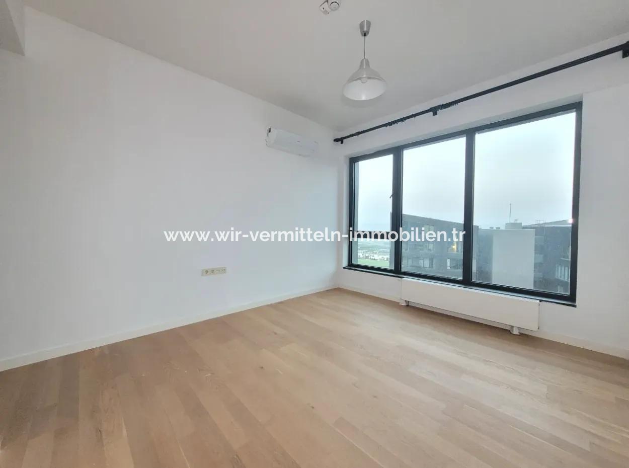 İncek Loft  Kiralık 2+1 85 M² 6.Kat Mogan Cephe Daire