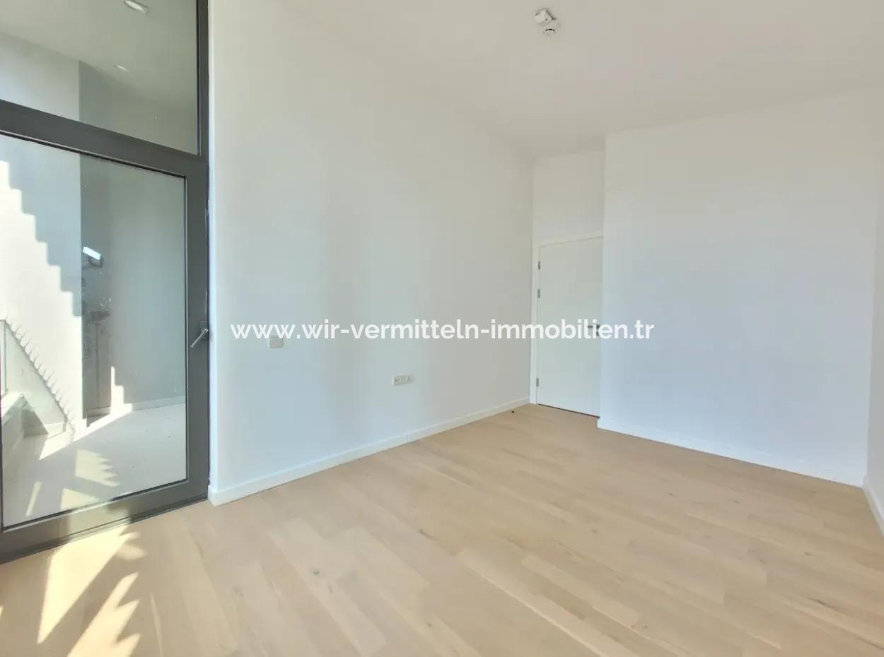 İncek Loft Satılık 5,5+1 Dubleks Peysaj Manzaralı Kiracısız Daire