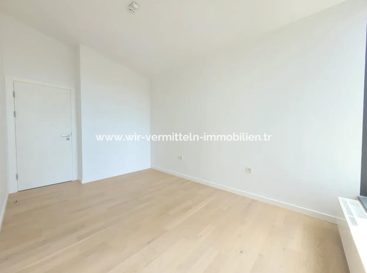 İncek Loft Satılık 5,5+1 Dubleks Peysaj Manzaralı Kiracısız Daire