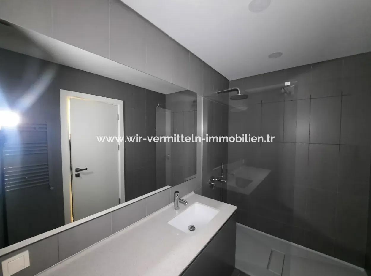İncek Loft Kiralık  3,5+1  Göl Manzaralı