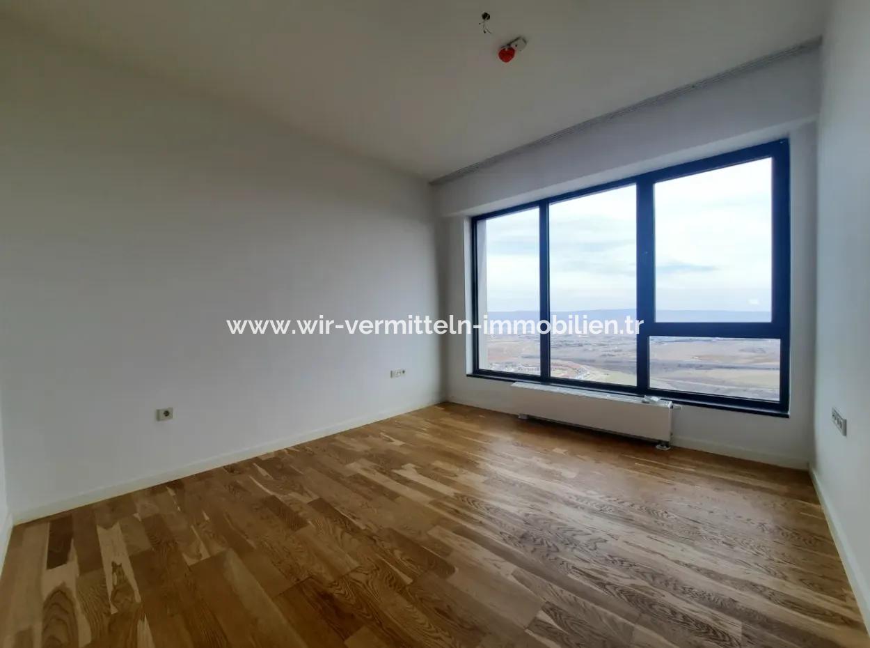 İncek Loft Kiralık  3,5+1  Göl Manzaralı