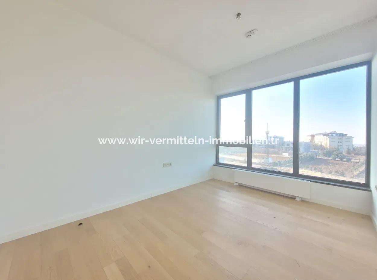 İncek Loft Kiralık 3+1 Şehir Manzaralı 19.Kat Daire
