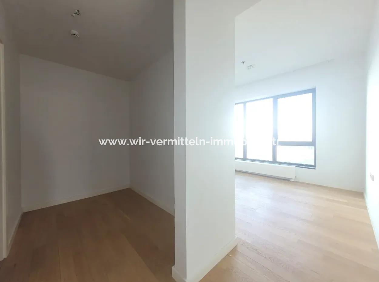 İncek Loft Kiralık 3+1 Şehir Manzaralı 10.Kat Daire