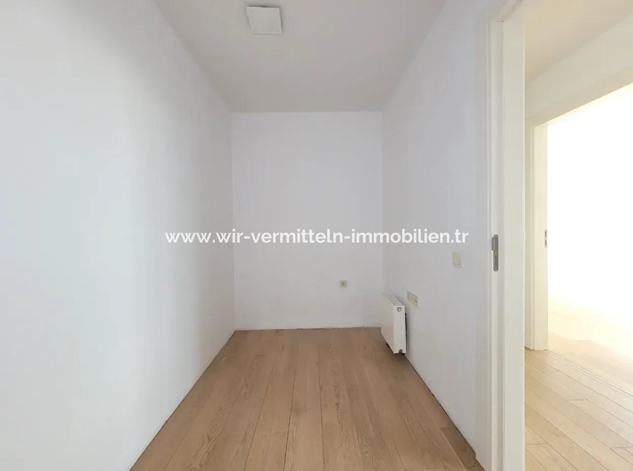 Boş İncek Loft Satılık 3+1 110 M²  Göl Manzaralı Daire