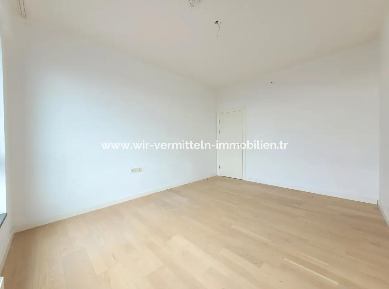 İncek Loft Satılık 3+1 110 M²  Peyzaj Manzaralı Daire