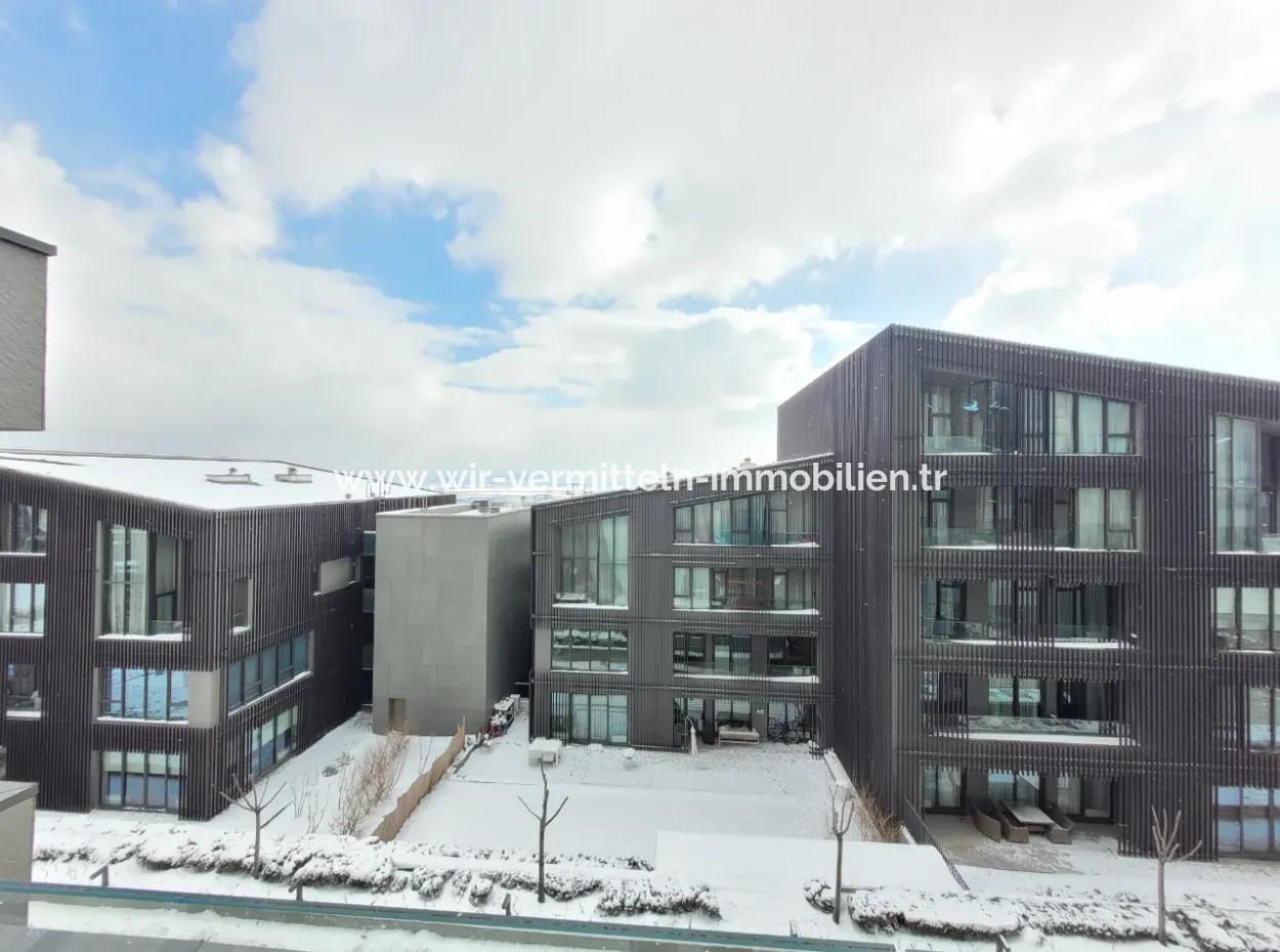 Boş İncek Loft Satılık Teraslı  3+1 110 M² Mogan Manzaralı Daire