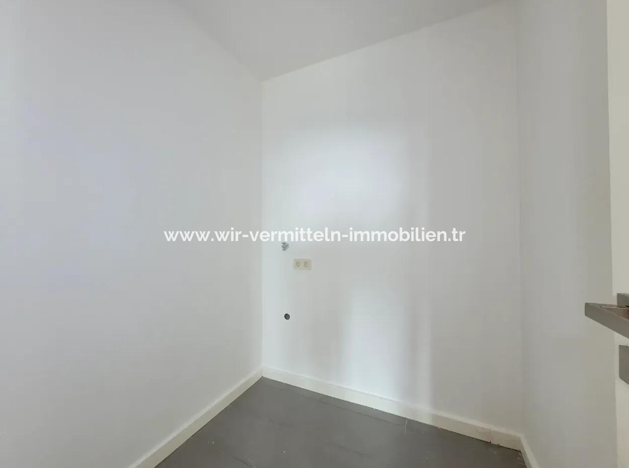 Boş İncek Loft Satılık Teraslı  3+1 110 M² Mogan Manzaralı Daire