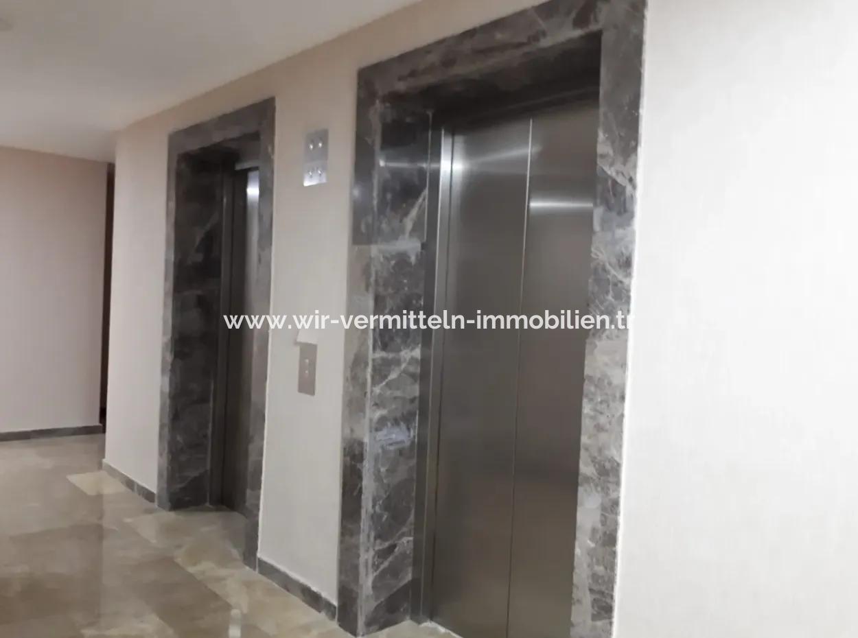 Boş Lüks Eşyalı  İncek Prestij Kiralık  1+1 62 M² 18.Kat Daire