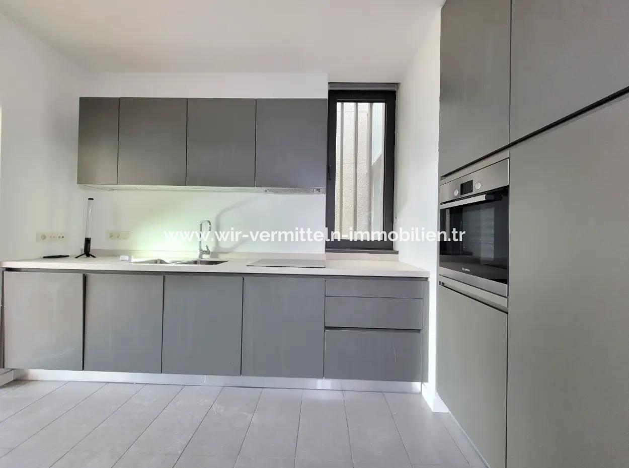 İncek Loft Satılık  3.5+1 140 M² 3.Kat Peyzaj Cephe Daire