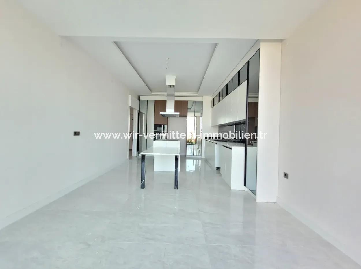 Ankara Çayyolu Alacaatlı Mh. Satılık Viole Sitesi As Royal Prestij Yatay Mimarı Bahçe Katı  4+1 Daire