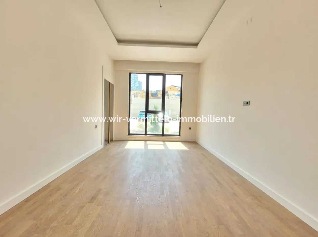 Ankara Çayyolu Alacaatlı Mh. Satılık Viole Sitesi As Royal Prestij Yatay Mimarı Bahçe Katı  4+1 Daire