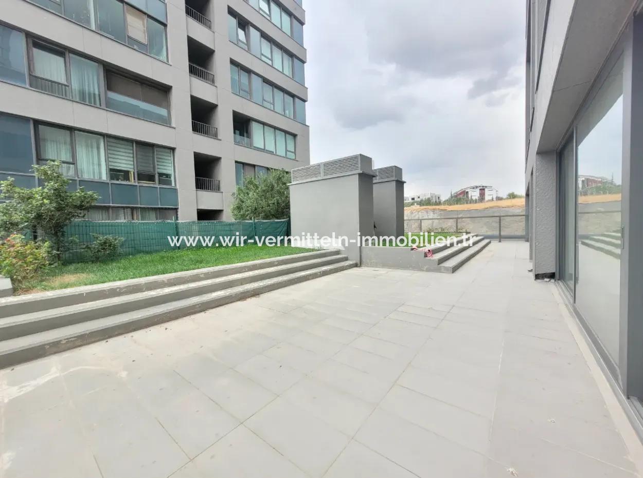 Boş Krediye Uygun İncek Loft Satılık  Teraslı 4+1  Peyzaj Manzaralı 137 M² 4.Kat Daire