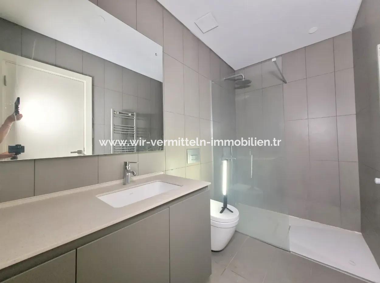 Boş İncek Loft Satılık  Teraslı 4+1  Mogan Manzaralı 146 M² 1.Kat Daire