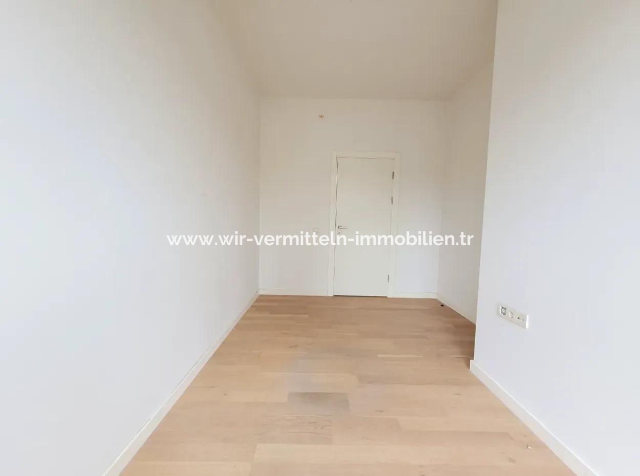 İncek Loft Satılık Teraslı  3+1 Şehir Manzaralı 3.Kat Daire